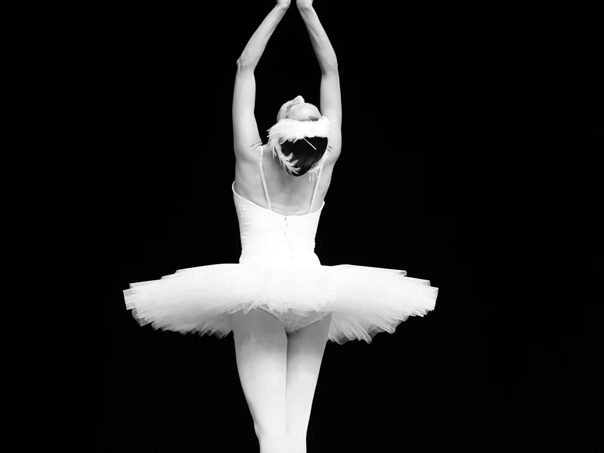 Sarah-Lee the Golden Ballerina